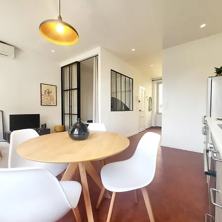 L'isnard 2 - T2 Climatise Dans Le Vieil Appartement