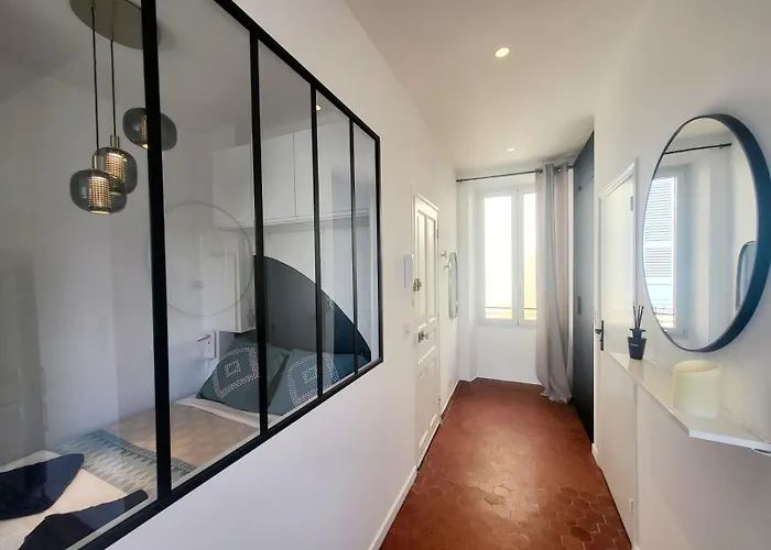 Appartamento L'isnard 2 - T2 Climatisé Dans Le Vieil Antibes